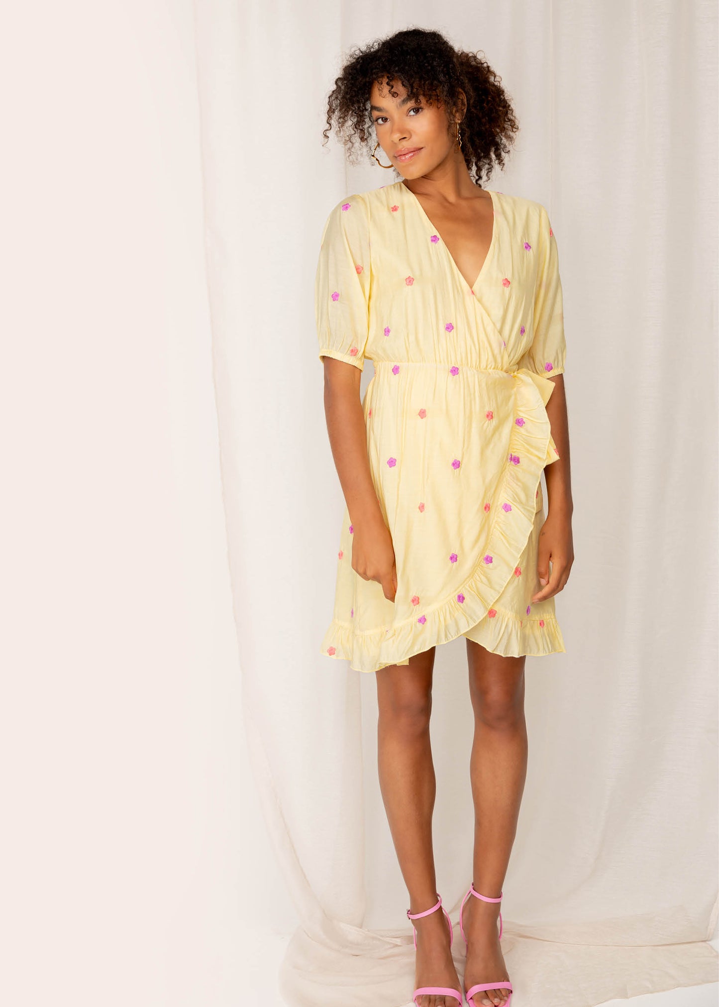 Denise Dress Soft yellow