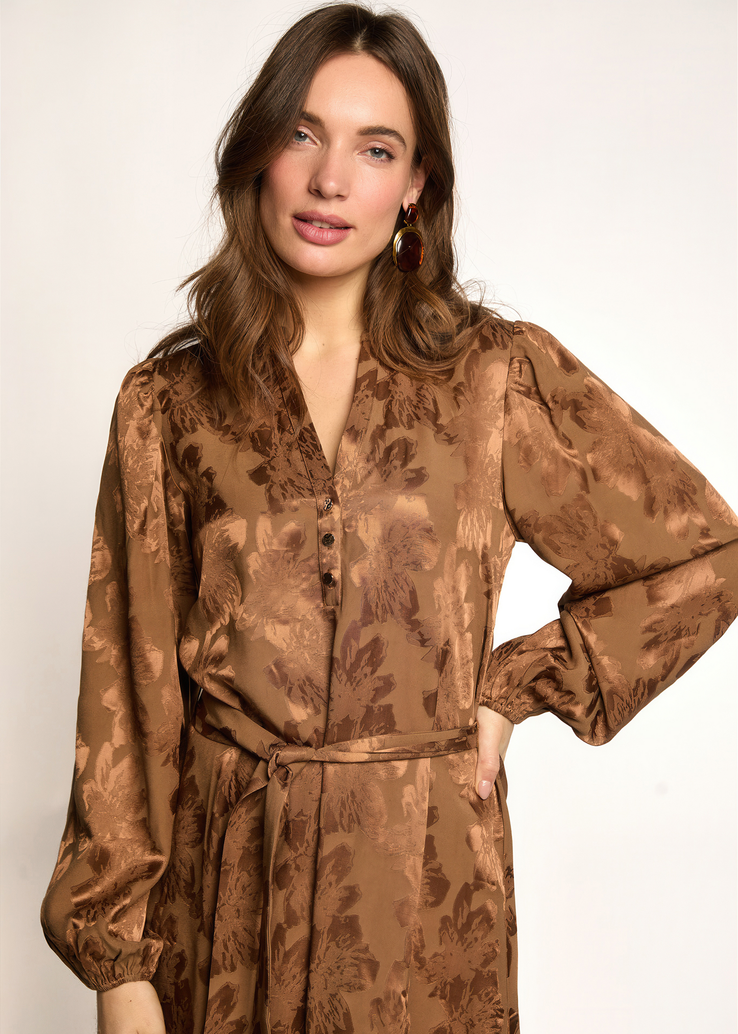 Dya Jacquard Bloemen Jurk - Cinnamon