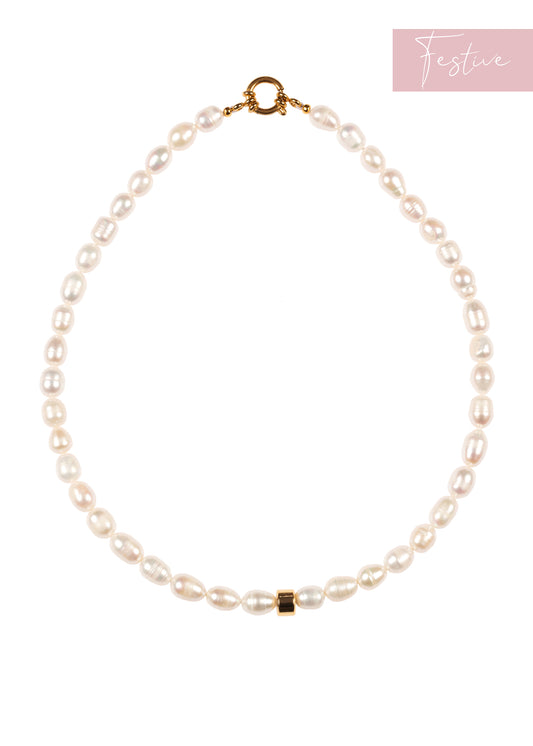 Aylin Pearl White Necklace