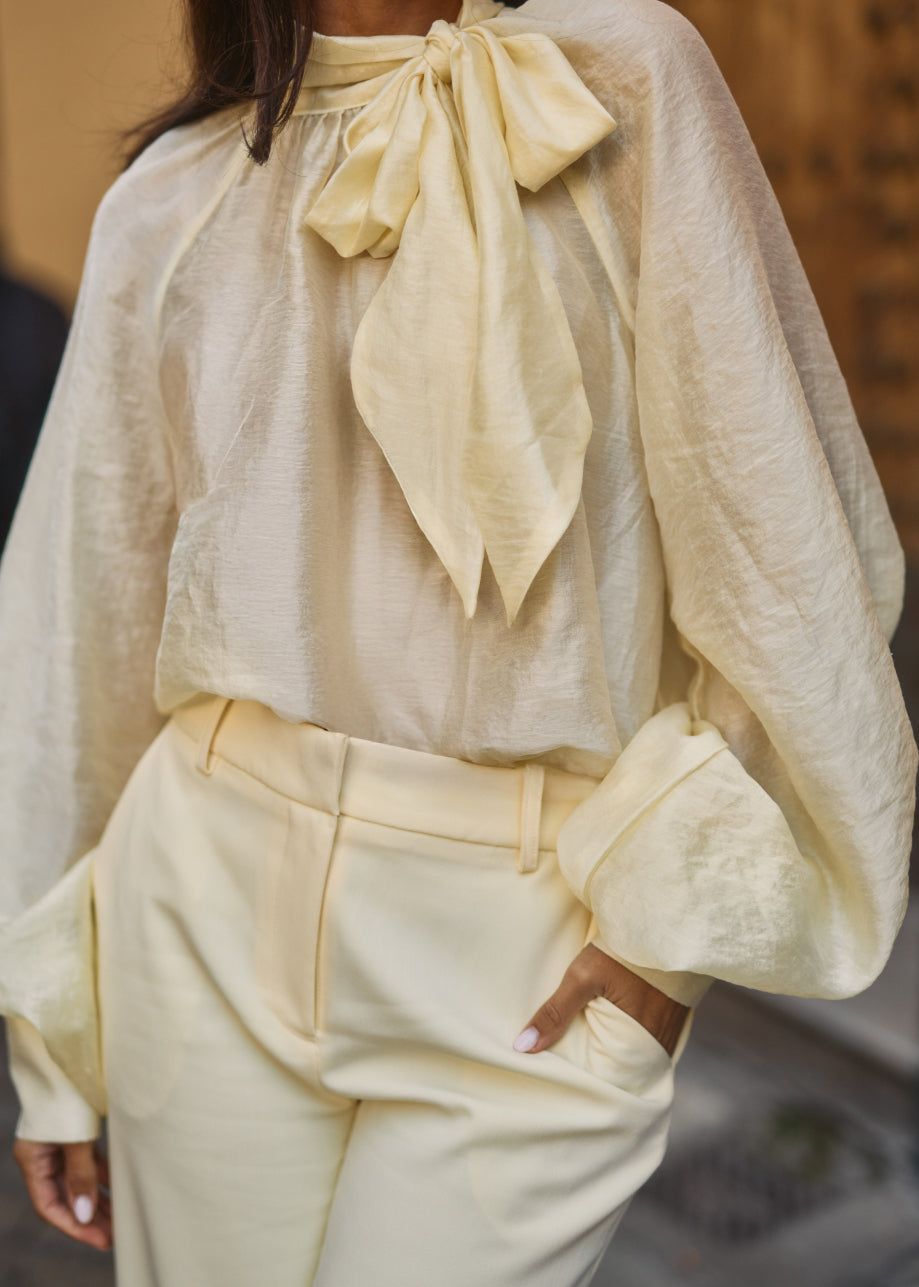 Bambina Blouse Butter Yellow