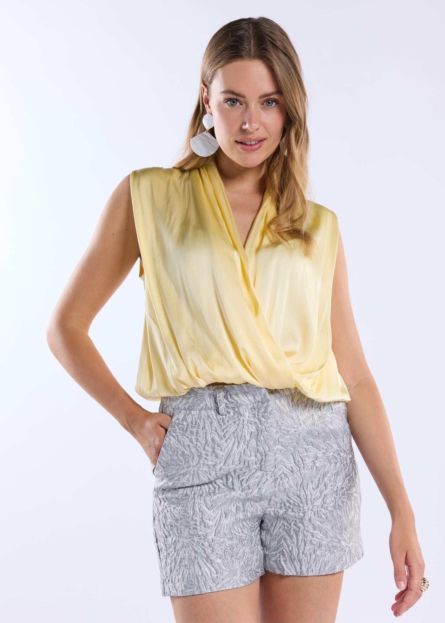 Plume Jacquard Short - Silver Grey