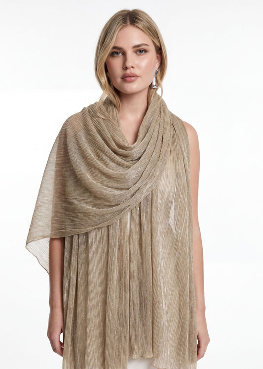 Alexia Stola - Gold